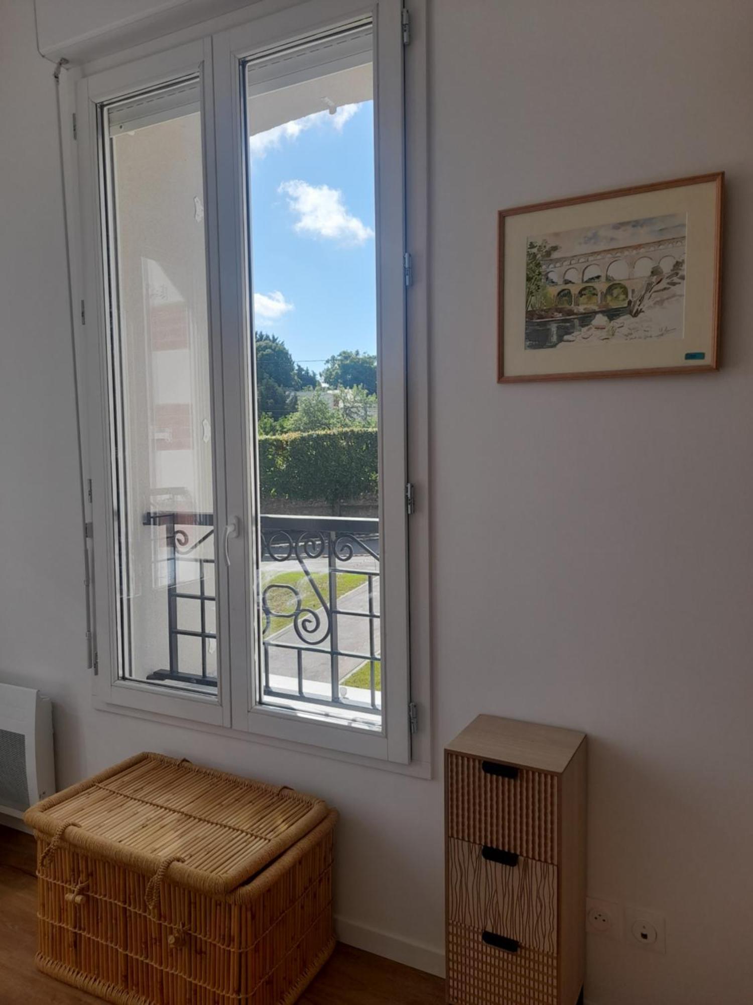 Appart Dans Petit Chateau En Centre Ville Lagny-sur-Marne Exterior foto