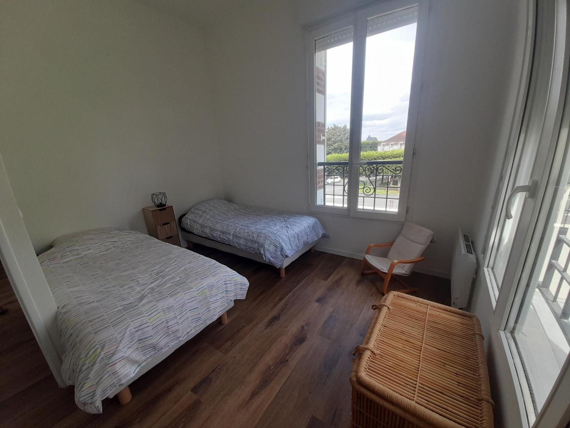 Appart Dans Petit Chateau En Centre Ville Lagny-sur-Marne Exterior foto